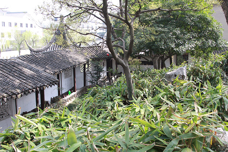 Сучжоу, Вид от Павильона Плещущихся Волн (Suzhou, A view from the Surging Waves Pavilion)